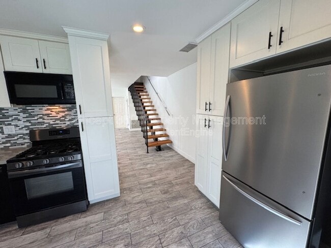 Building Photo - 13646 Verdura Ave