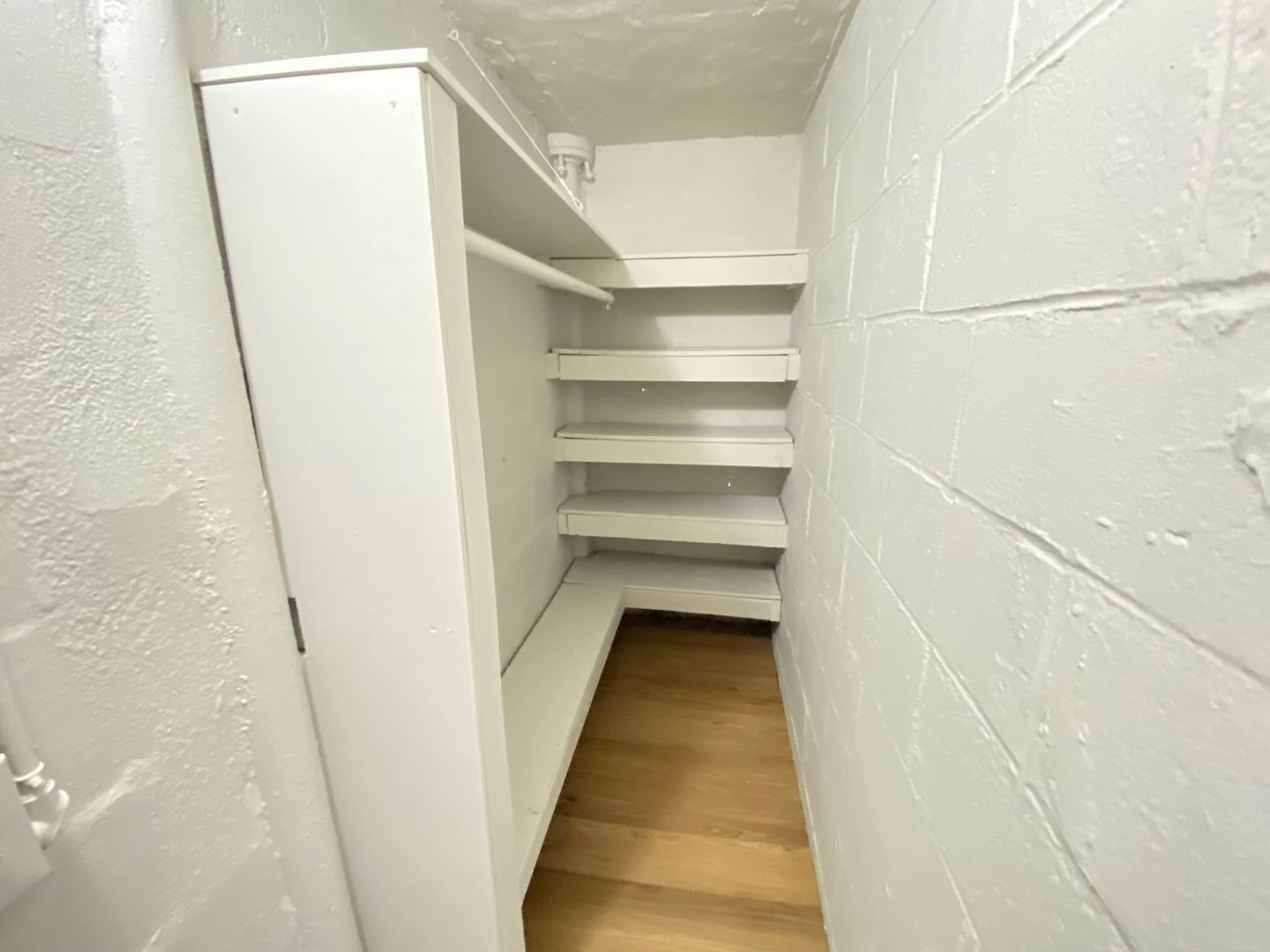 Building Photo - 812 W Livingston St