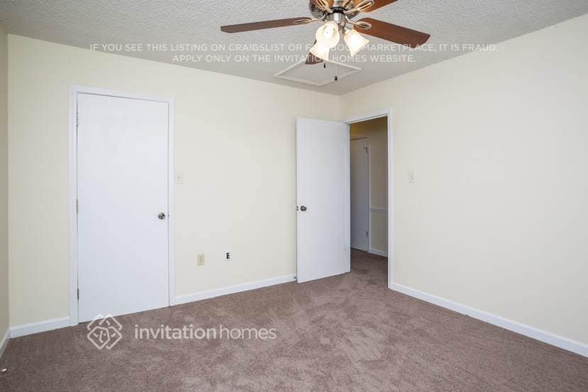 Building Photo - 2251 Rock Creek Dr