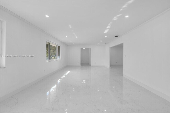 Building Photo - 7021 SW 107th St