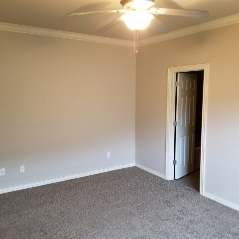 Building Photo - 568 N Longfellow Ln