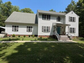 Building Photo - 4 Bedroom Home on 3.65 Acres in Moseley – Available August 15th – $3,500/mo