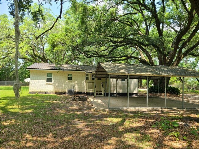 Building Photo - 8535 Clement Poiroux Ln