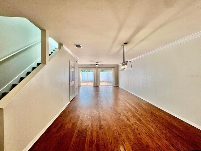 Building Photo - 2513 W Kansas Ave