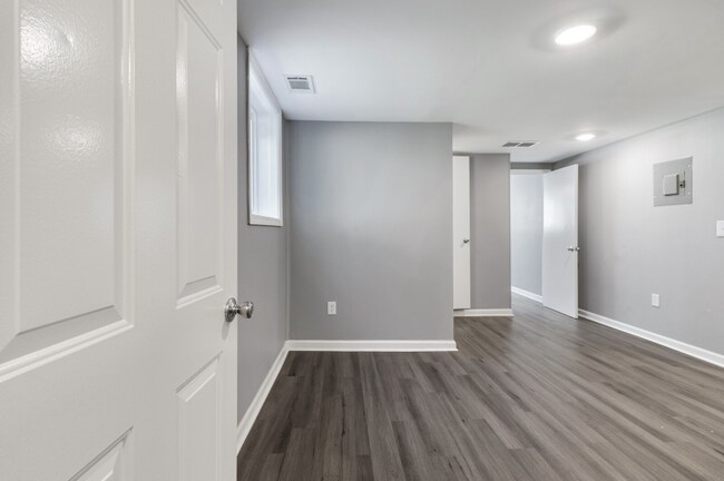 Building Photo - 2058 Nettie Ct