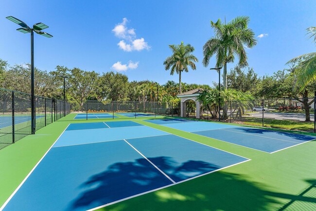 Building Photo - 2809 Amalei Dr