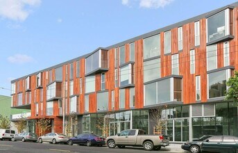 Building Photo - 450 Hayes St