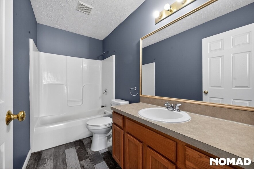 Building Photo - 34955 Northview Cir