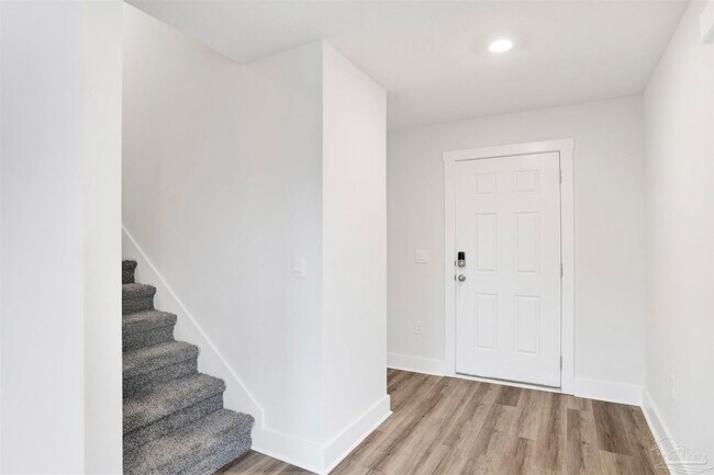 Building Photo - 4932 Valor Ct