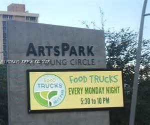 Building Photo - 1644 Arthur St