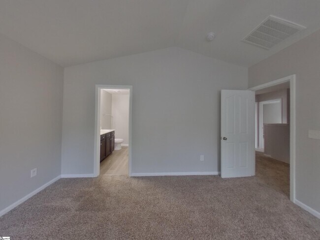 Building Photo - 774 Markham Cir