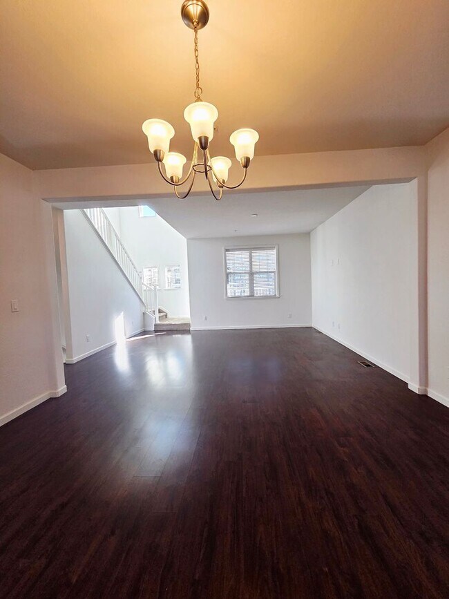 Building Photo - 5435 W 97th Ave