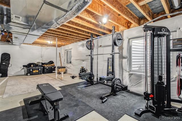Building Photo - 6005 San Mateo Dr