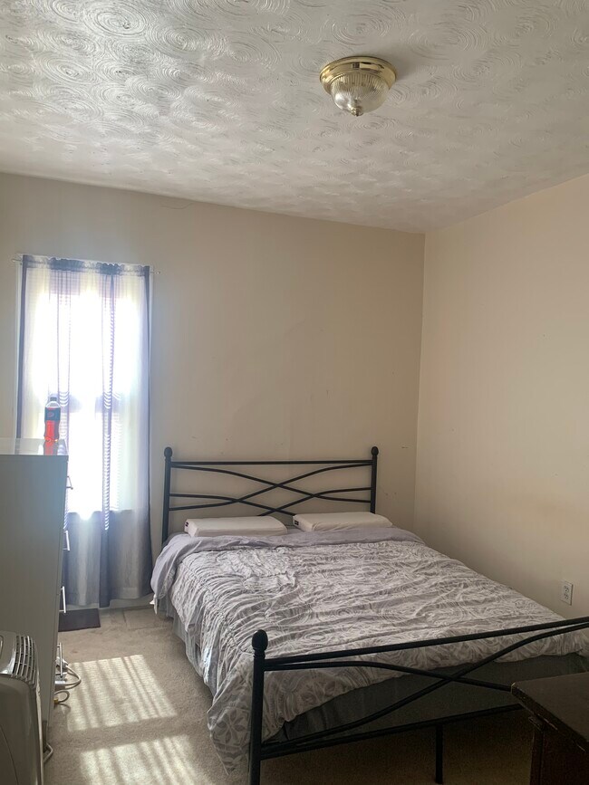 Bedroom 2 - 4 S Payson St