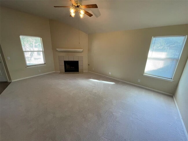 Building Photo - 602 Losoya Ct