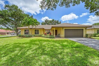 Building Photo - 4745 NW 99th Ln