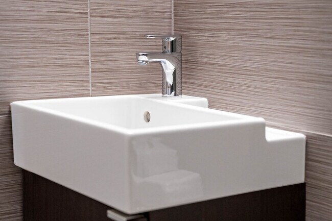 Building Photo - 47 5th St NE