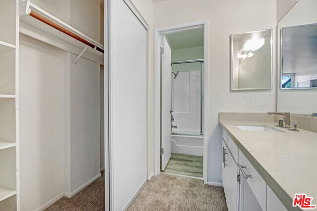 Building Photo - 1885 Veteran Ave