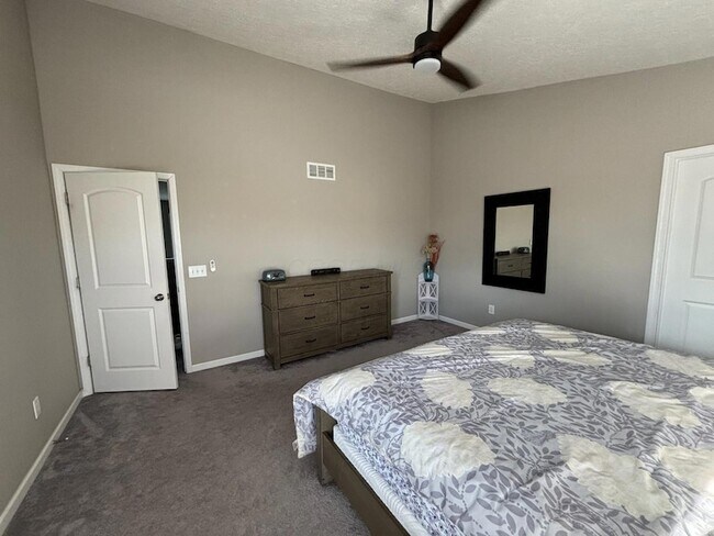 Building Photo - 5821 Marble Creek St