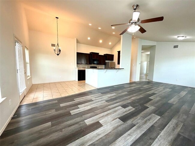 Building Photo - 500 Obsidian Ln