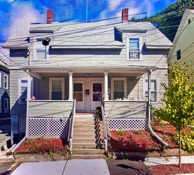 Building Photo - 12 Orange St