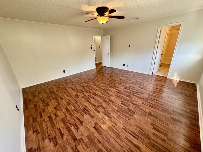 Building Photo - 7706 Sandia Bluff