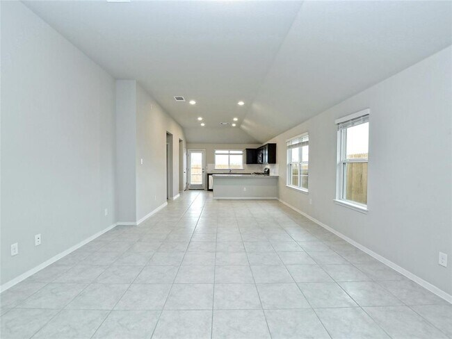 Building Photo - 210 Trailside Ln