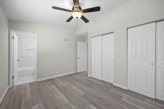 Building Photo - 250 Countryside Dr