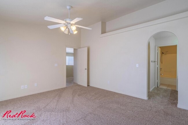 Building Photo - Fresh Carpet! Spacious 5-Bedroom Townhome