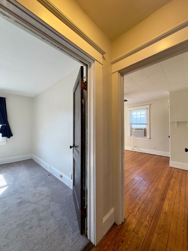 Building Photo - 4502 Ridge Ave