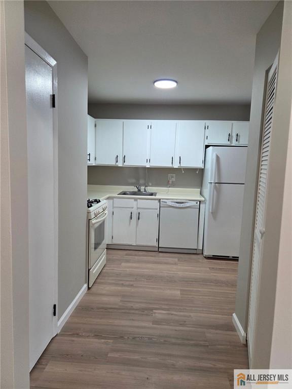 Building Photo - 645 Cricket Ln