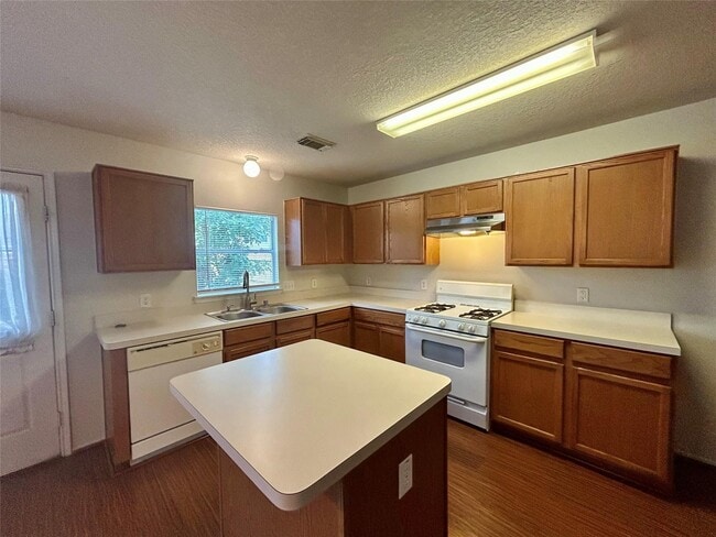 Building Photo - 14954 Sugar Peak Dr