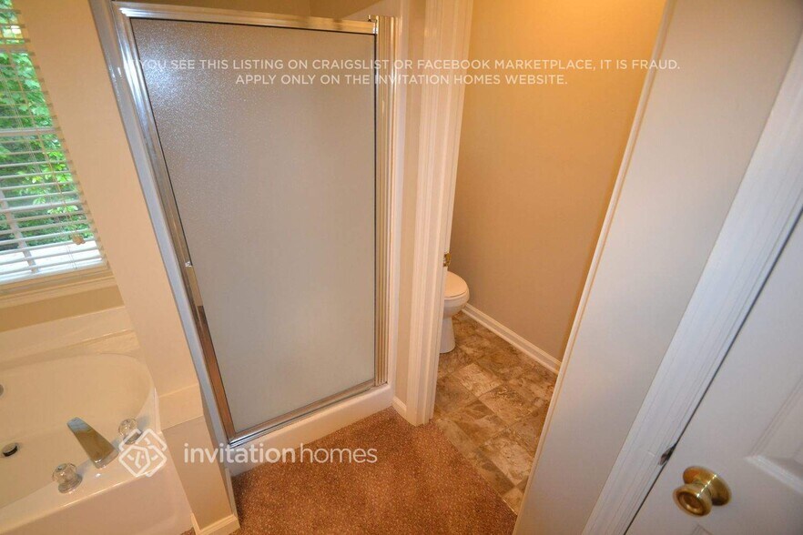 Building Photo - 3375 Dogwood Dr