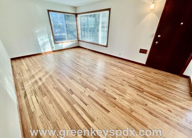 Building Photo - Wow! What a beautiful home! 3 bedrooms, 2 ...