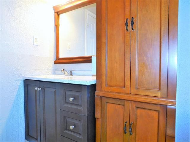 Building Photo - 2412 N Carroll Blvd