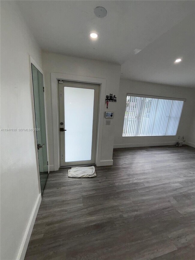 Building Photo - 11105 SW 156th Terrace