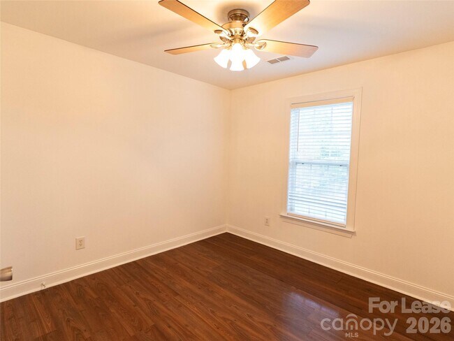 Building Photo - 1990 Trace Creek Dr