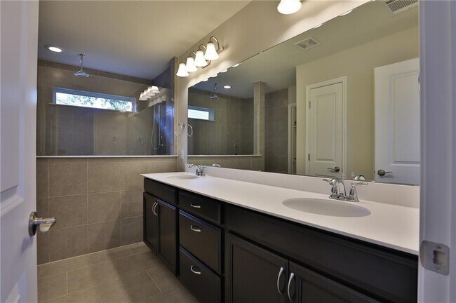 Building Photo - 10606 Turnbull Loop