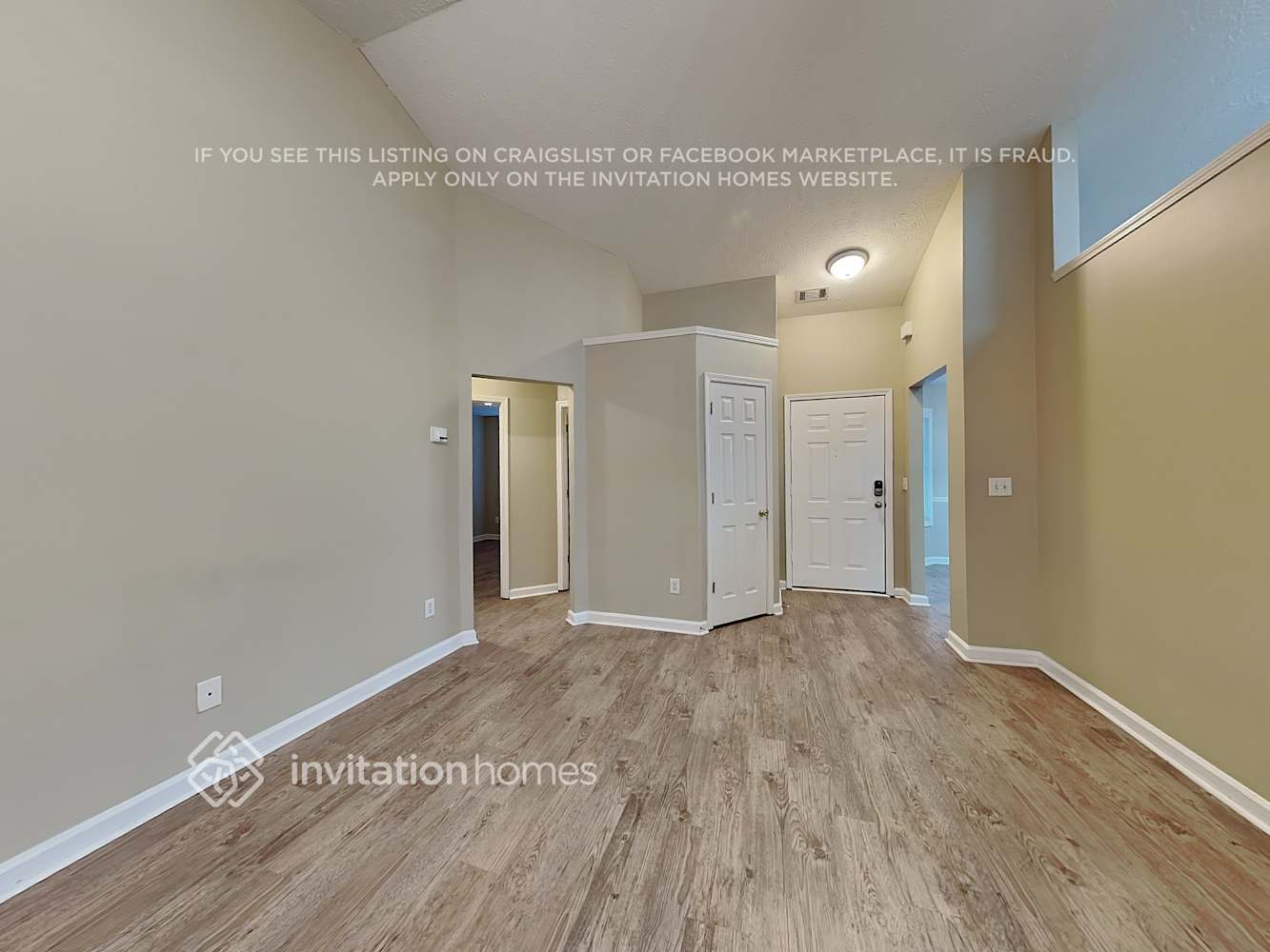 Building Photo - 2825 Maple Vista Ln SW