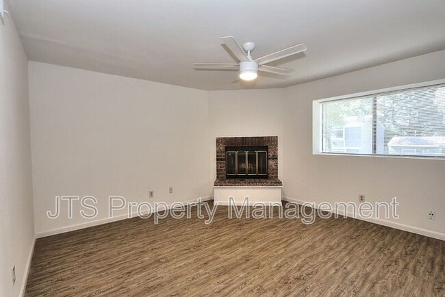 Building Photo - 5848 Alorn Ln