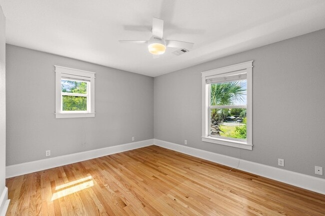 Building Photo - 92 Cypress Breeze Dr