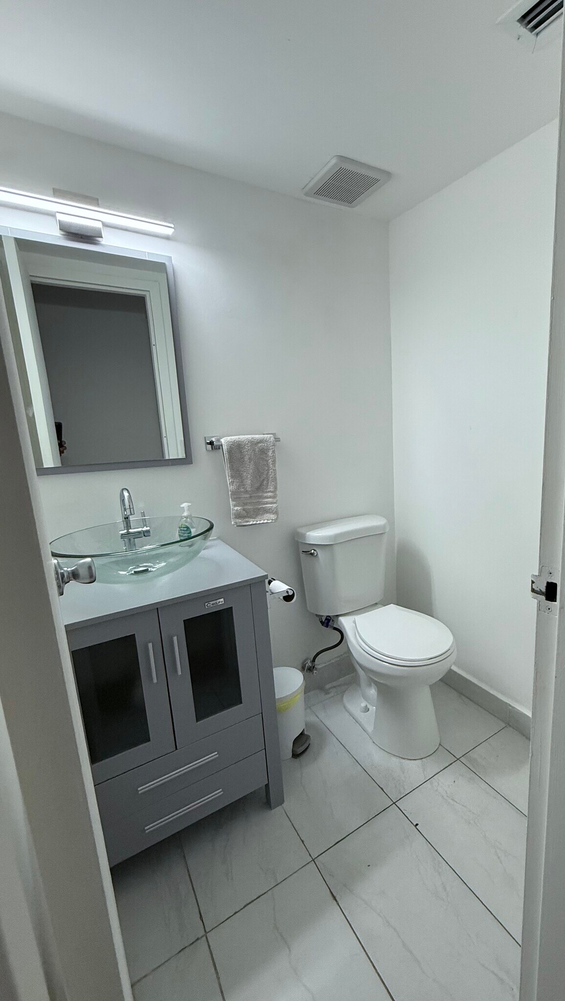 Guest Bathroom - 8425 Harding Ave
