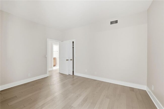 Building Photo - 2632 Peachtree Rd NW