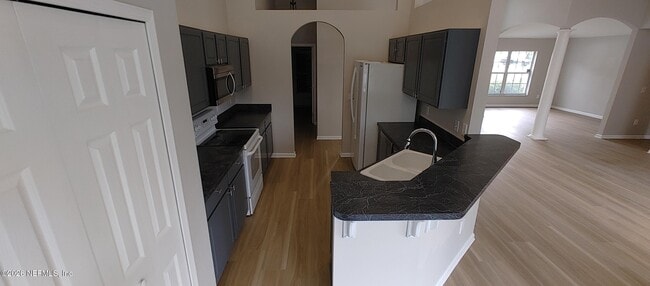 Building Photo - 11816 Collins Creek Dr