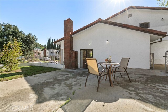 Building Photo - 1321 Greenbriar Rd