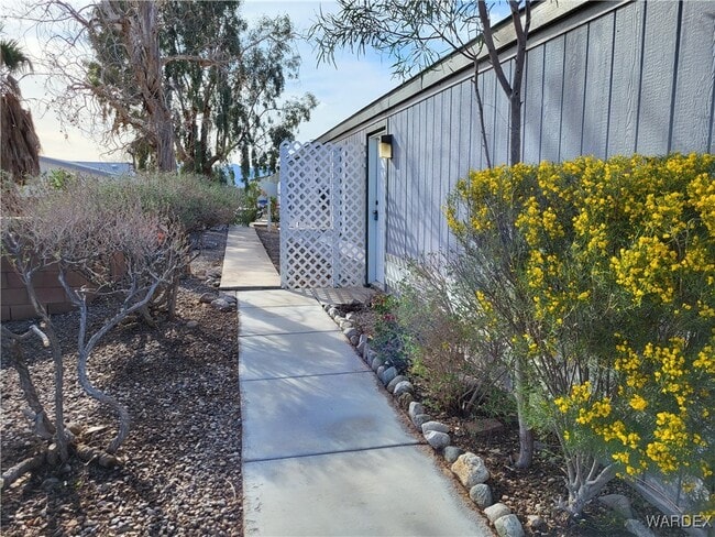 Building Photo - 4479 Amanda Ave