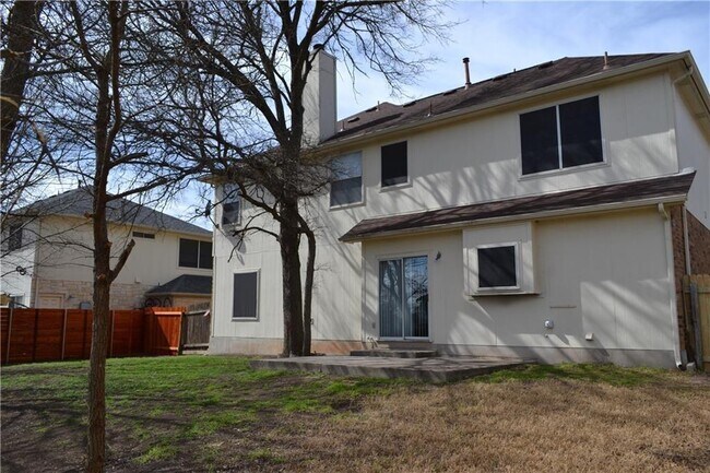 Building Photo - 1327 Solitaire