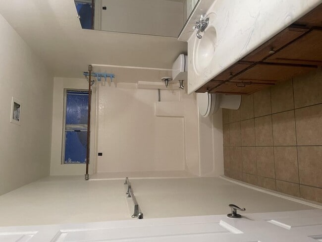 Building Photo - 26173 Windemere Way