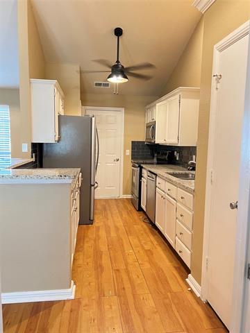 Building Photo - 631 Stagecoach Dr
