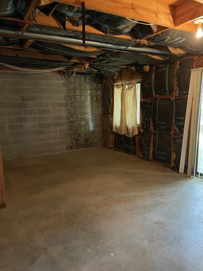 Building Photo - 146 Harvest Dr